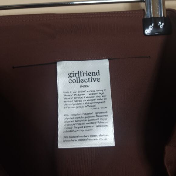 Girlfriend Collective Compressive High-Rise Legging in Earth Size L - Picture 6 of 8